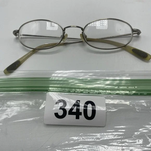 Nike Eyeglasses FRAMES ONLY 4006 102 Oval 49-19-140 Silver 340